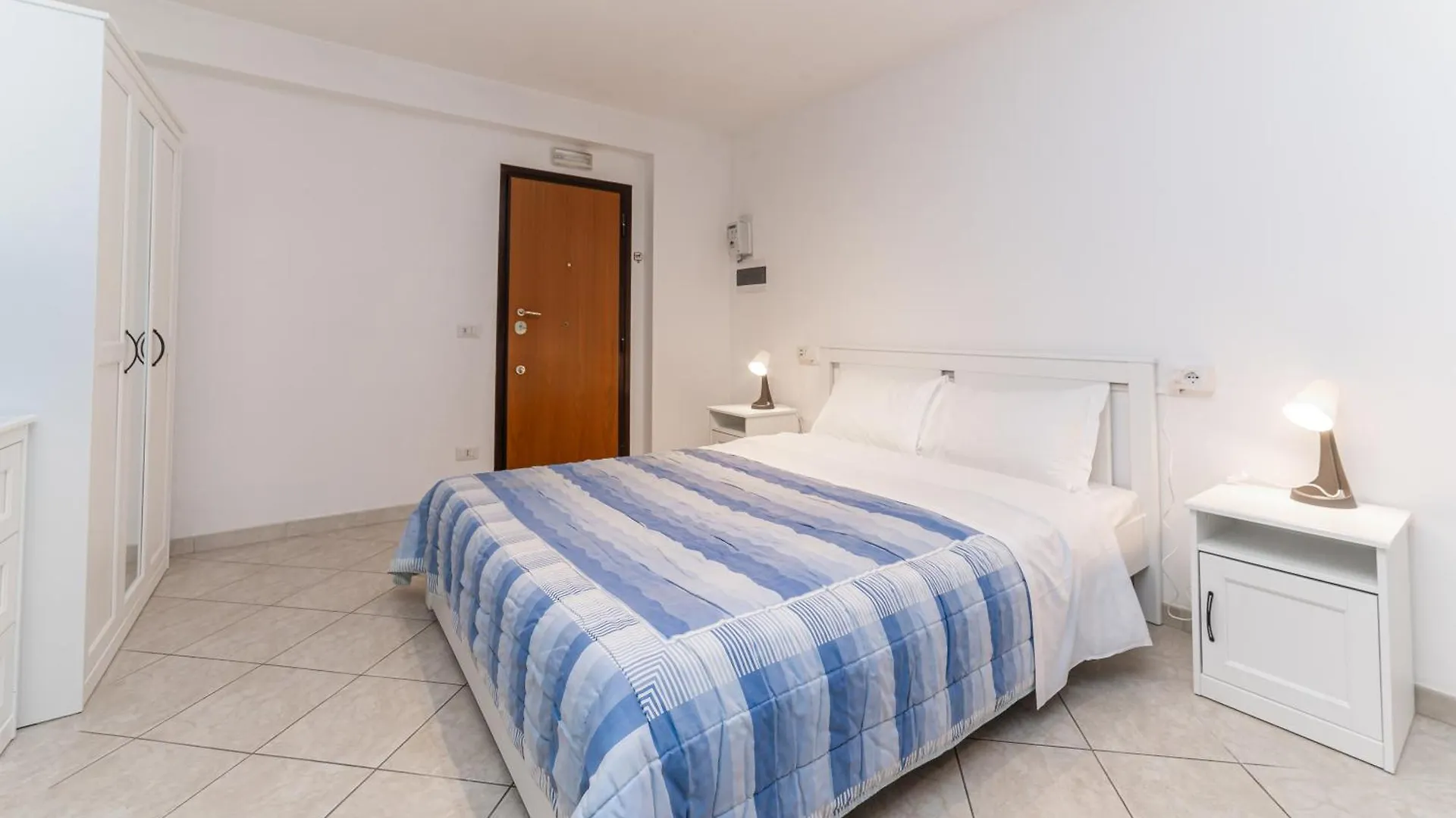 Apartment Kikka Suite - Metro Pietralata, Terrace & Parking Rome