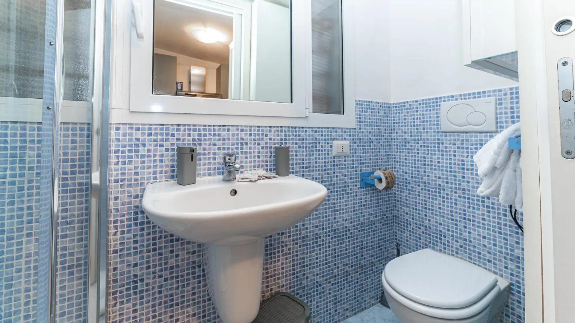 Apartment Kikka Suite - Metro Pietralata, Terrace & Parking Rome Italy